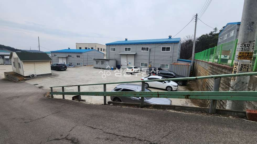 경기 화성만세구 향남읍 관리 1동 화성공장매매 4개동으로 나누어 있음 매매 매물번호 10250 사진 2