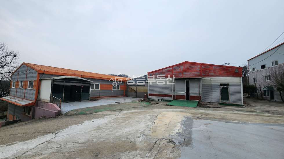 경기 화성만세구 양감면 송산리 가,나,다,라,수위실,화장실동 화성공장임대 ,2차선도로변, 대형공장, 클린룸, 향남ic5분거리 매매 매물번호 10253 사진 3