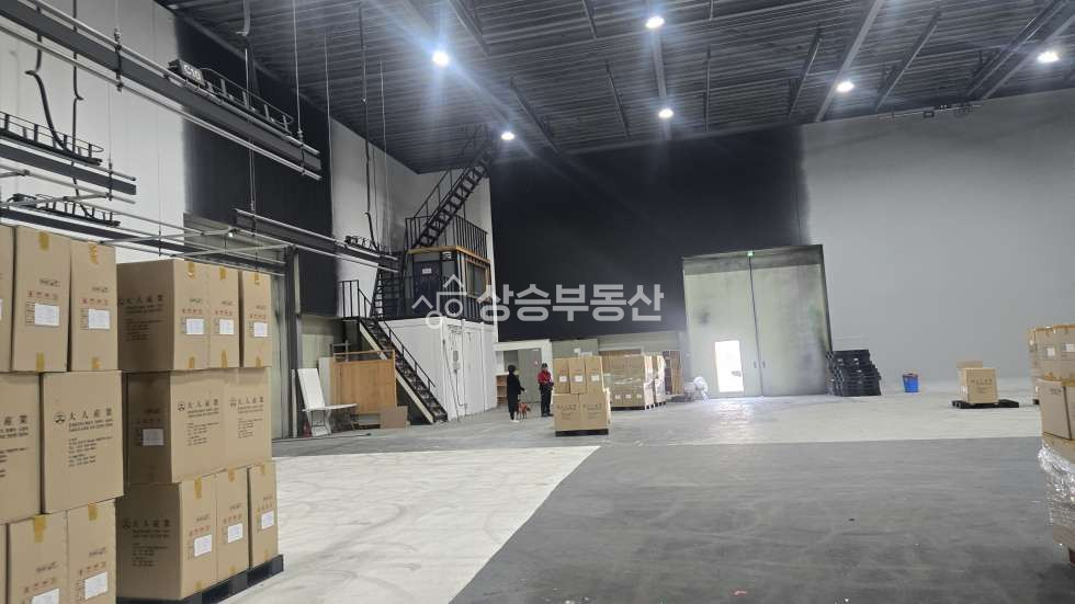 경기 화성만세구 향남읍 구문천리 1동 화성공장임대 준신축 월세 매물번호 10275 사진 3
