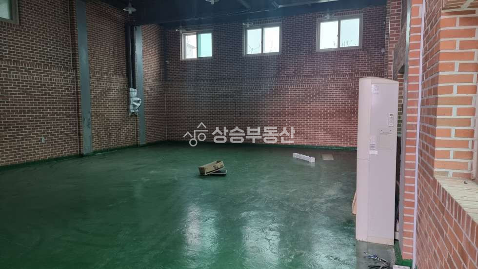 경기 화성효행구 정남면 제기리 화성공장임대 55평 2차선대로변 월세 매물번호 10326 사진 1