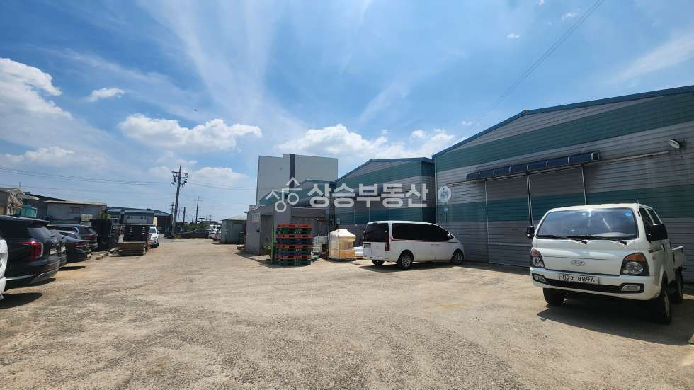 경기 평택시 서탄면 내천리 평택공장매매 서탄면 최고의 위치, 5개동으로 임대투자와 실사용 모두 가능 매매 매물번호 10292 사진 3