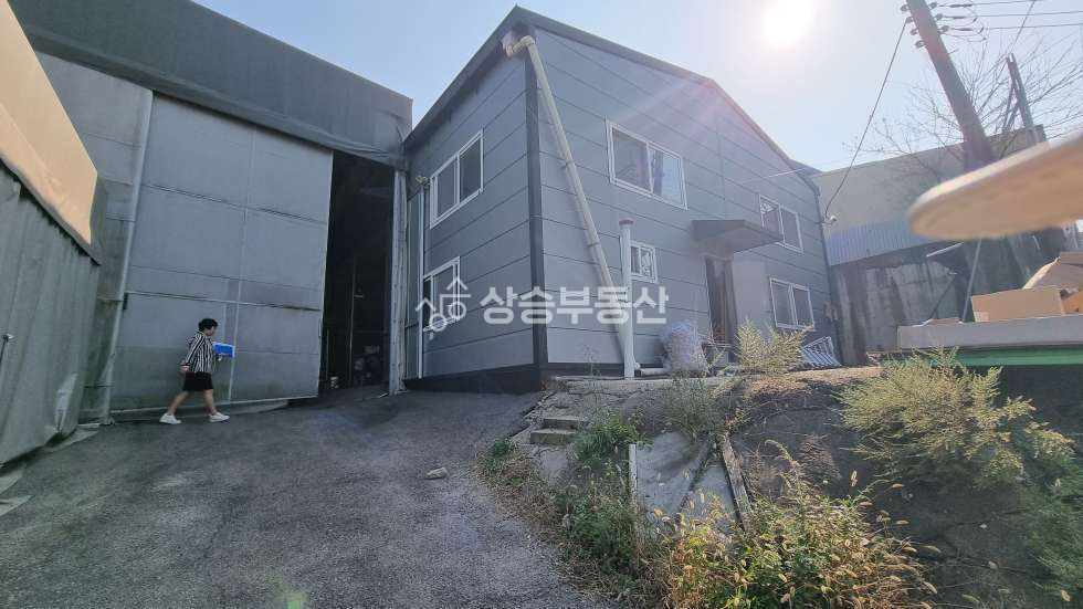 경기 화성효행구 정남면 관항리 1,2,3동 화성공장매매 가구공장 per317 매매 매물번호 10352 사진 5
